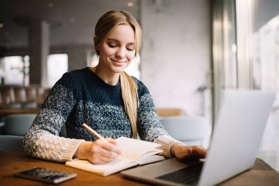 Accompagnement et formation à la rédaction pour les particuliers